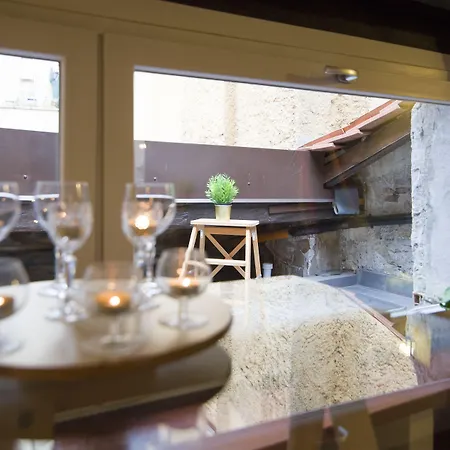 Guesthost - Rainbow Apartament Bolonia