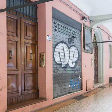 Apartament Rainbow Bolonia