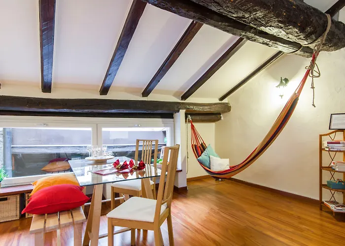 Guesthost - Rainbow 아파트 *