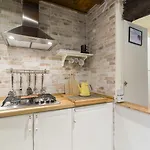 Guesthost - Rainbow Appartement *
