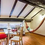 Guesthost - Rainbow Appartement *